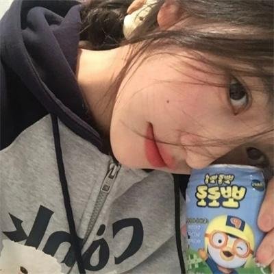 可怜此地无车马